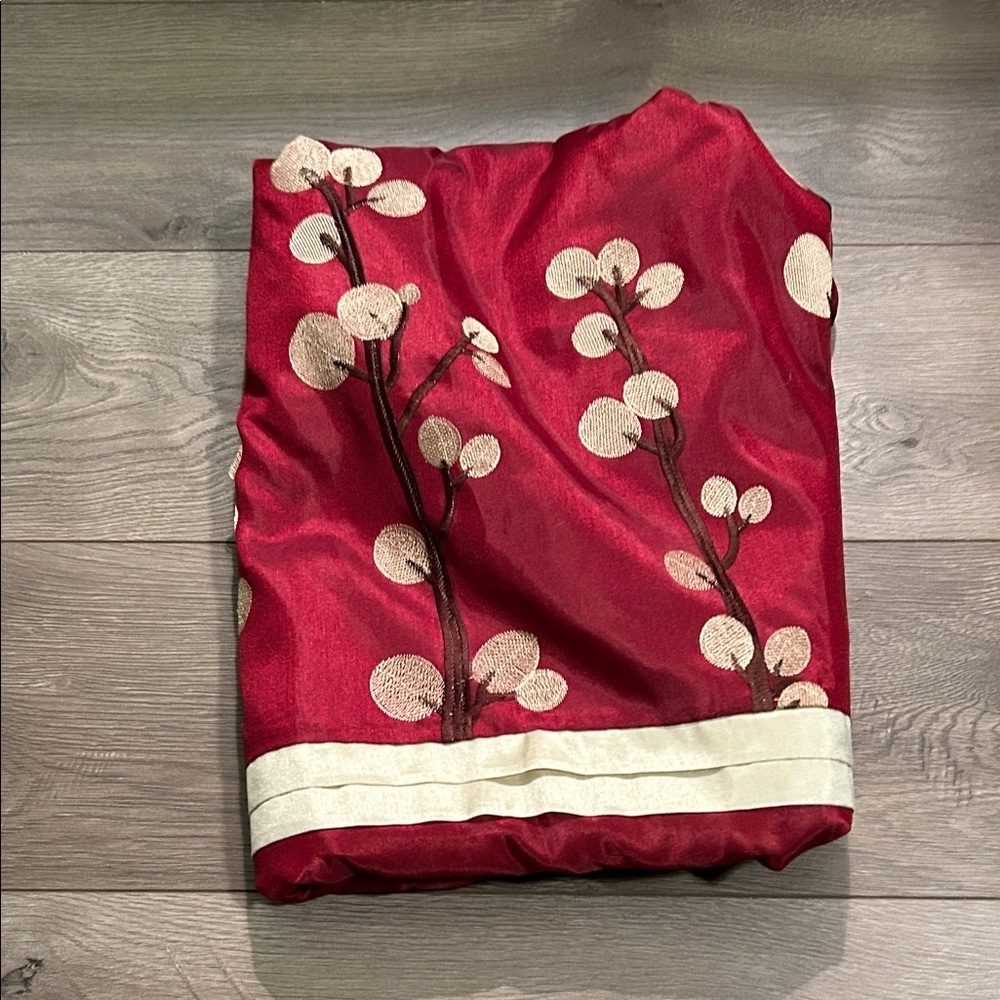 Elegant Red Floral Lined Curtains - Picture 3 of 3